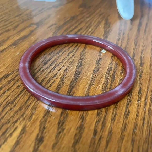 Vintage 1960s–1970s Brown Bakelite Style Bangle Bracelet – Retro Minimalist - Picture 8 of 11